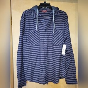 Arizona new with tags, button up long sleeve hooded shirt